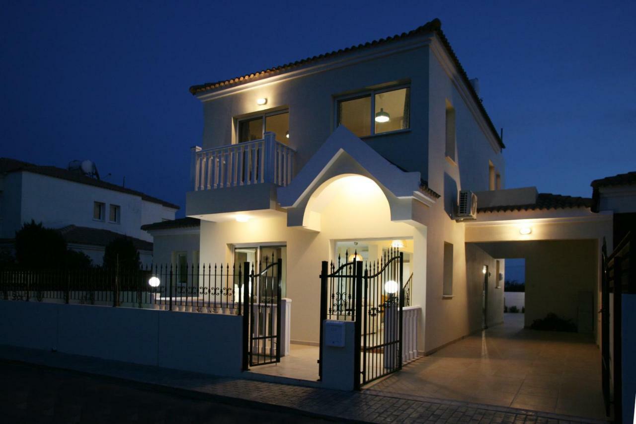 Villa Carmel ไอยานาปา ภายนอก รูปภาพ