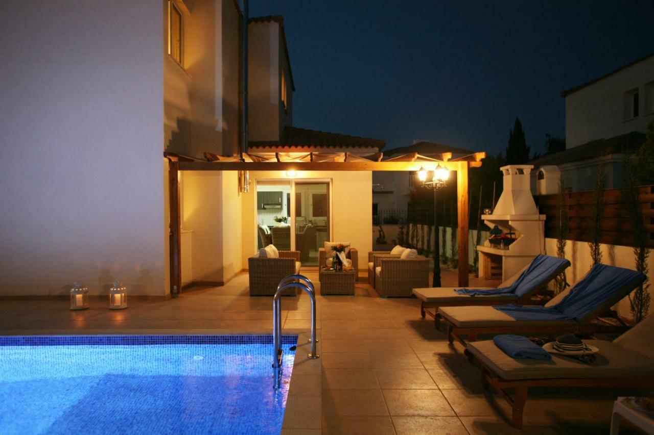 Villa Carmel ไอยานาปา ภายนอก รูปภาพ