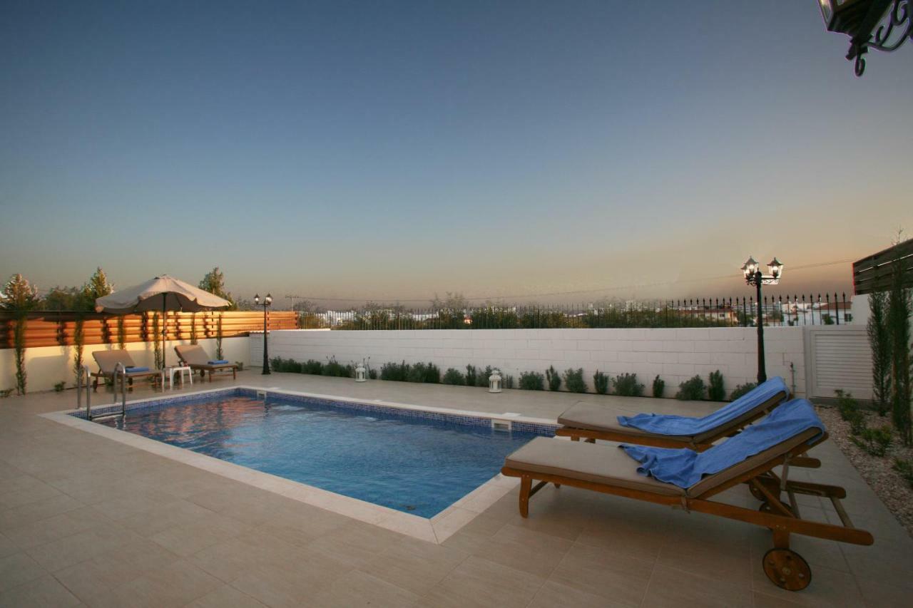 Villa Carmel ไอยานาปา ภายนอก รูปภาพ