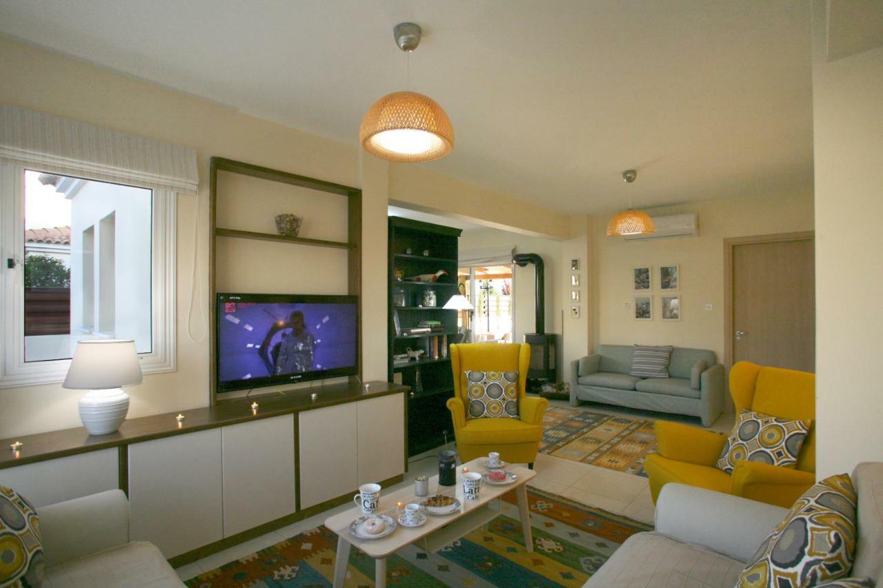 Villa Carmel ไอยานาปา ภายนอก รูปภาพ
