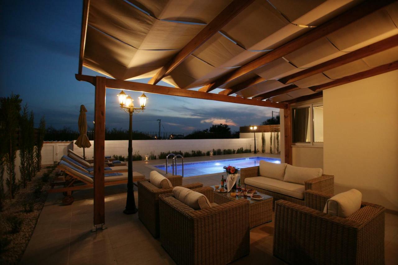 Villa Carmel ไอยานาปา ภายนอก รูปภาพ